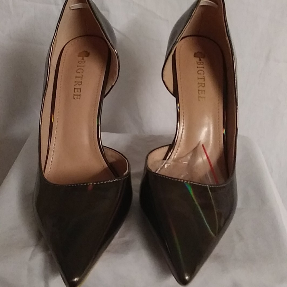 Metallic heels